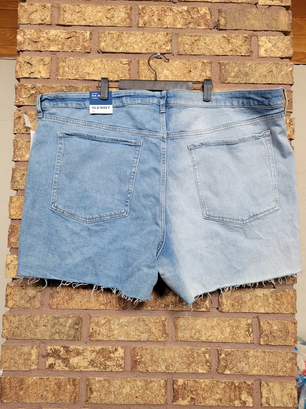 Old Navy O.G. Straight High Rise Two Tone Denim Shorts Size 28W Cotton Stretch